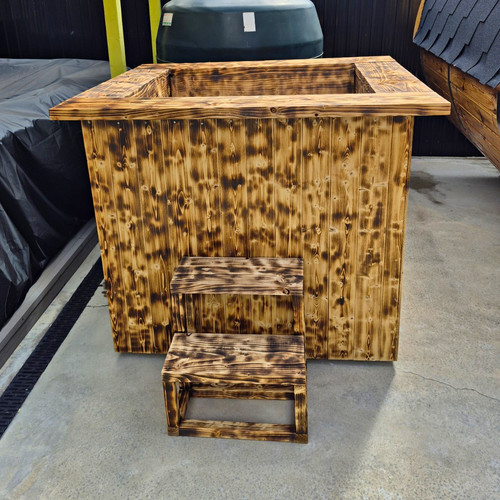 Square wooden ice bath with - square,